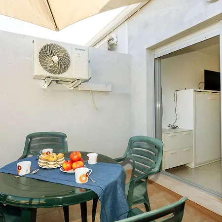 Apartman Arenal By Interhome *